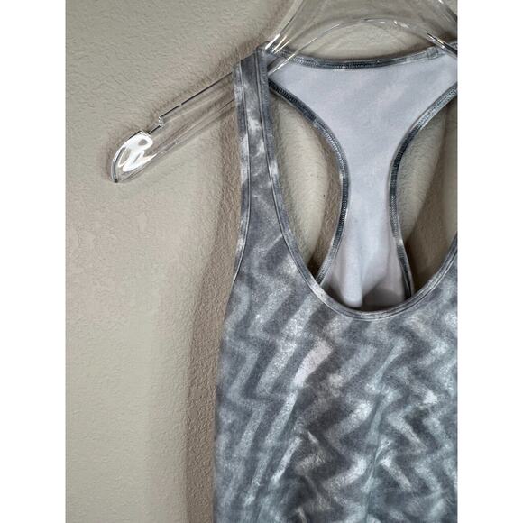Lululemon Women's Chevron Cool Racerback Tank Top Blazer Fossil Gray Size - Picture 8 of 16